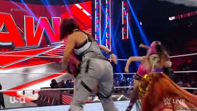 Click to view full size image
==============
dakotaraw20220801_00_09_29_00_Still543.jpg dakotaraw20220801_00_09_29_00_Still543.jpg